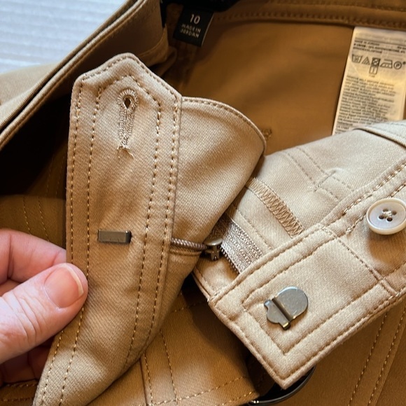 Banana Republic-10-latte cream(tan)-hi rise, belted ,tapered, cargo pants. - Picture 9 of 16